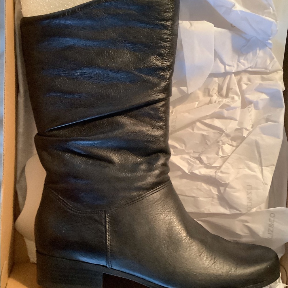 LIZ & CO Brand new leather boots. Never worn
